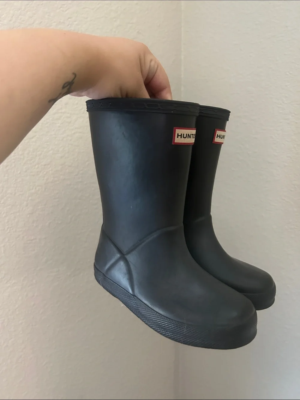Hunter Kids Black Classic Rain Boots with Logo